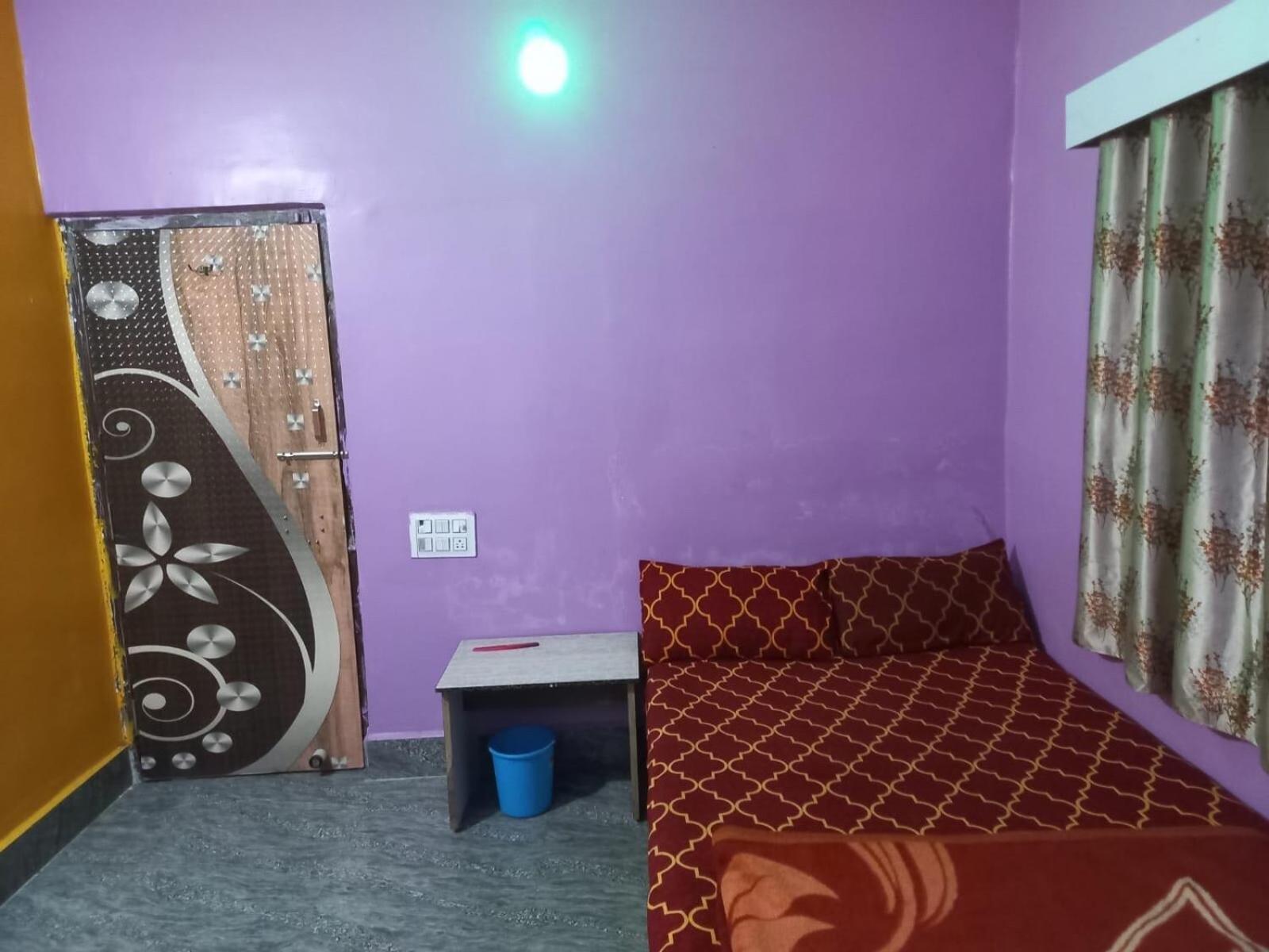 Oyo Paras Hotel Jamui Exterior photo